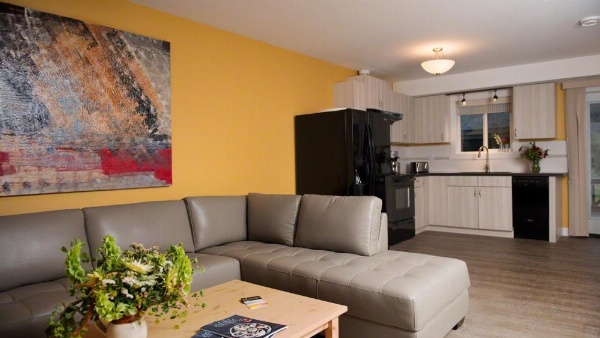 Klippers Guest Suites image 17